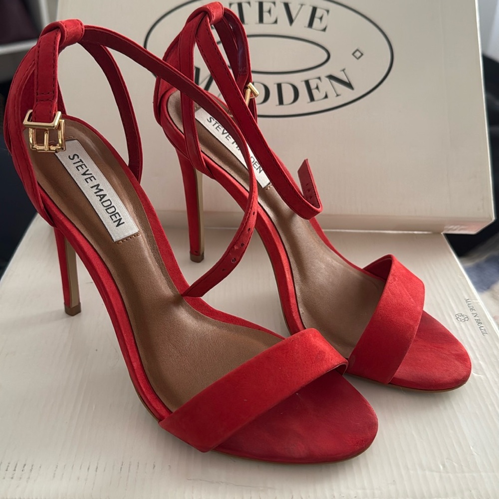 Steve Madden red velvet heels